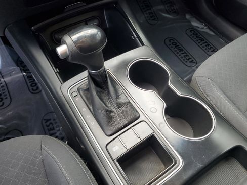 Certified 2017 Kia Sorento LX image 24