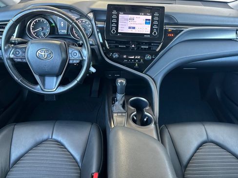 Used 2024 Toyota Camry SE FWD image 13