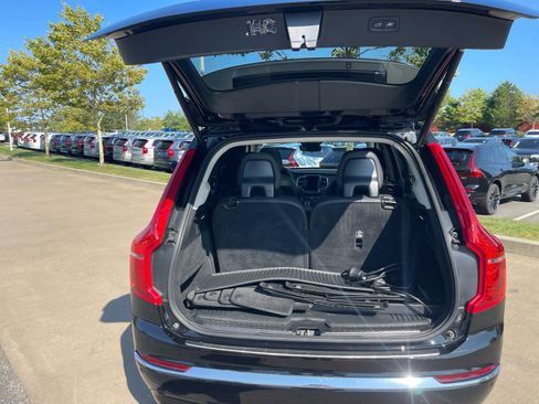 Used 2024 Volvo XC90 T8 Ultimate w/ Protection Package image 8