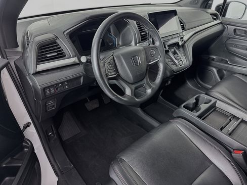 Certified 2023 Honda Odyssey Sport image 9