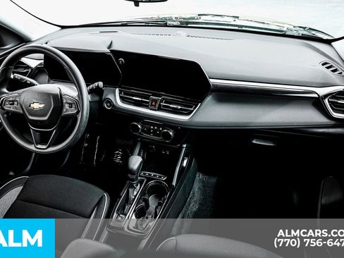 Used 2024 Chevrolet TrailBlazer LT image 25