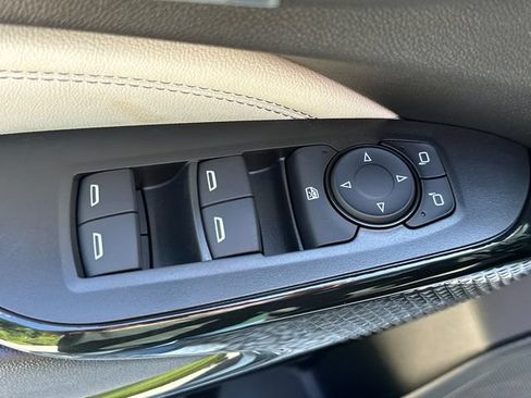 New 2026 Chevrolet Trax LT w/ LT Convenience Package FWD image 18