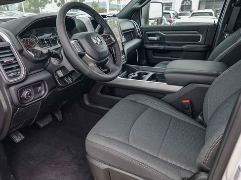 Used 2026 RAM 2500 Big Horn AWD/4WD image 16