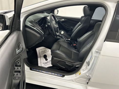 Used 2016 Ford Focus RS image 9