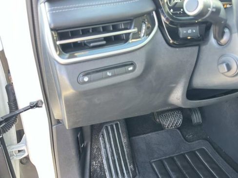 Used 2024 INFINITI QX60 Sensory AWD/4WD image 34