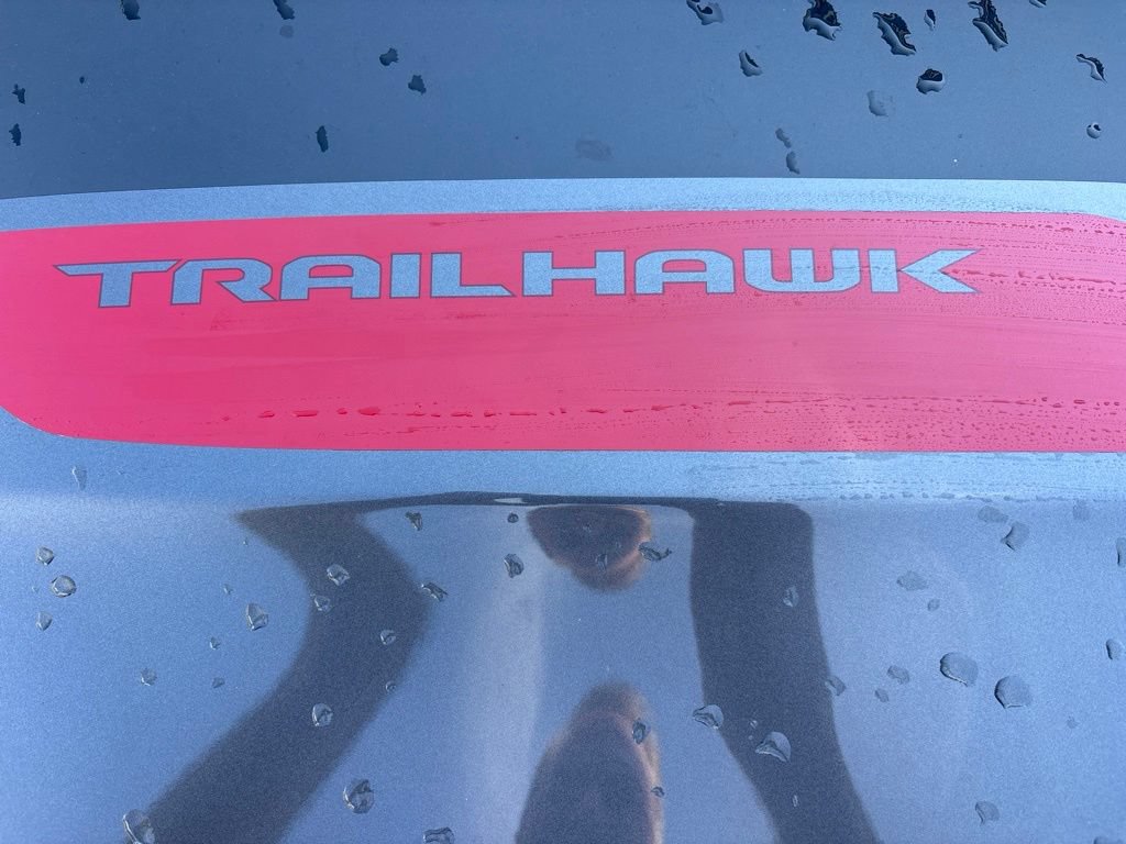 Used 2023 Jeep Compass Trailhawk w/ Trailhawk Elite Group AWD/4WD image 11