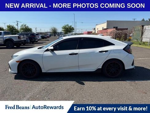 Used 2017 Honda Civic Sport Touring image 4