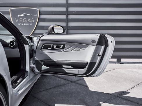 Used 2020 Mercedes-Benz AMG GT R image 37