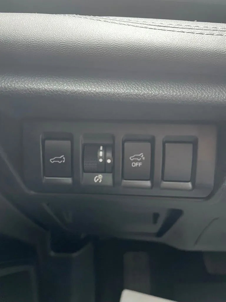 Used 2024 Subaru Outback Touring XT w/ Tech Package 3 AWD/4WD image 15