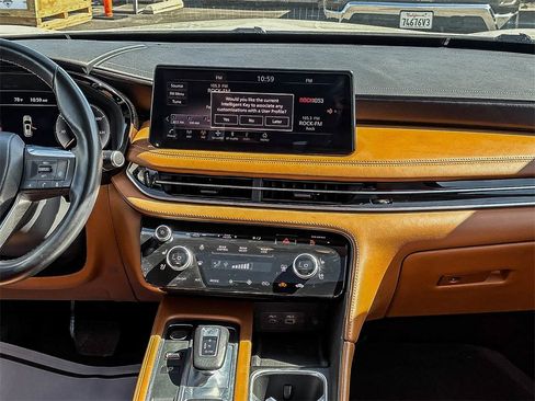 Used 2022 INFINITI QX60 Sensory w/ Cargo Package image 15