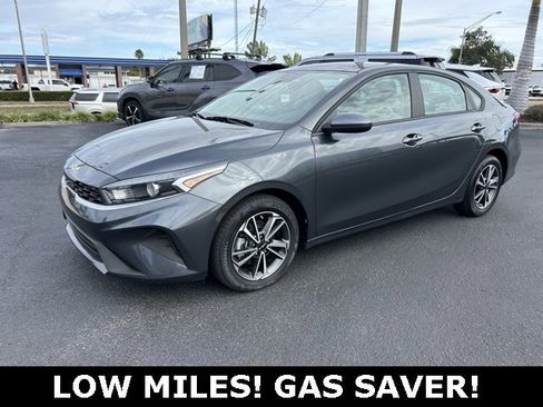 Used 2022 Kia Forte LXS image 3