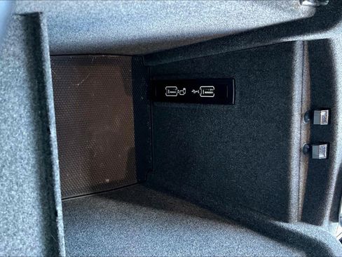 Used 2018 Mercedes-Benz GLE 350 image 32