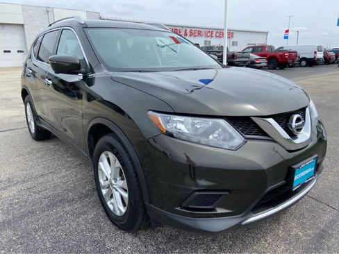 Used 2016 Nissan Rogue SV w/ SV Premium Package image 3