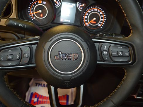 Used 2024 Jeep Wrangler Unlimited Sport AWD/4WD image 18