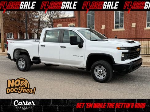 Used 2024 Chevrolet Silverado 2500 W/T AWD/4WD image 1