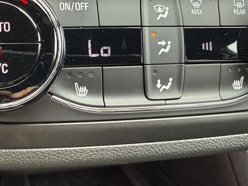 Used 2024 Buick Envista Preferred w/ Convenience I Package image 22