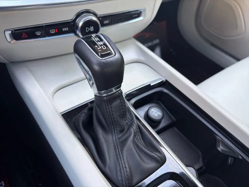 Used 2019 Volvo S60 T6 Momentum AWD/4WD image 26