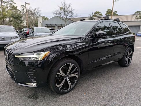 Certified 2023 Volvo XC60 B5 Ultimate w/ Climate Package image 8