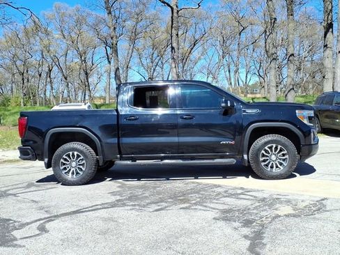 Used 2019 GMC Sierra 1500 AT4 w/ AT4 Preferred Package AWD/4WD image 18