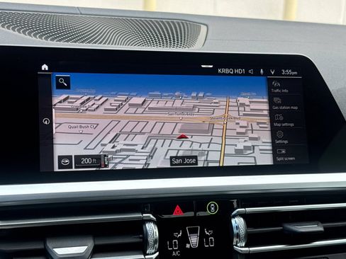 Used 2021 BMW 430i Coupe w/ M Sport Package RWD image 18