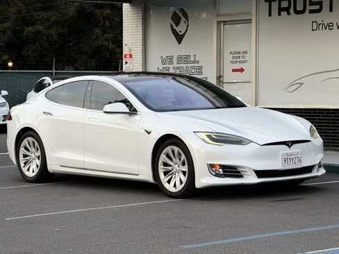 Used 2017 Tesla Model S 75D AWD/4WD image 5