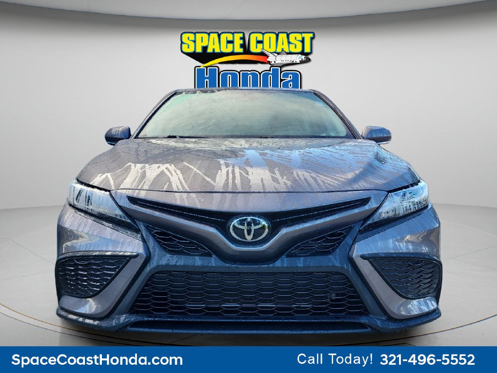 Used 2024 Toyota Camry SE w/ Convenience Package FWD image 8