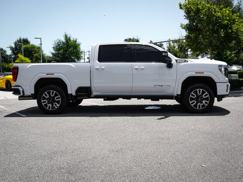 Used 2022 GMC Sierra 2500 AT4 w/ AT4 Premium Plus Package AWD/4WD image 11