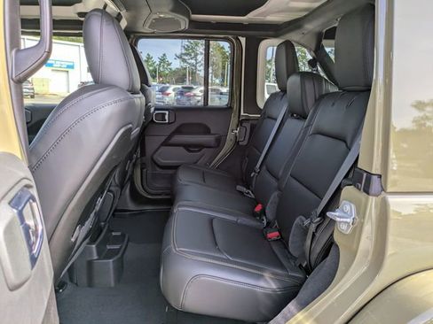 New 2025 Jeep Wrangler Unlimited Rubicon 392 image 14