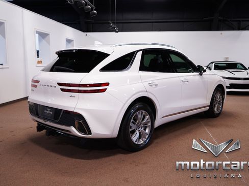 Used 2022 Genesis GV70 2.5T image 7