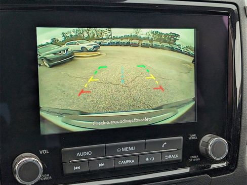 Used 2022 Nissan Frontier SV w/ SV Premium Package image 23