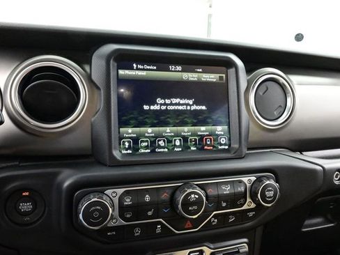 Used 2019 Jeep Wrangler Unlimited Rubicon AWD/4WD image 10