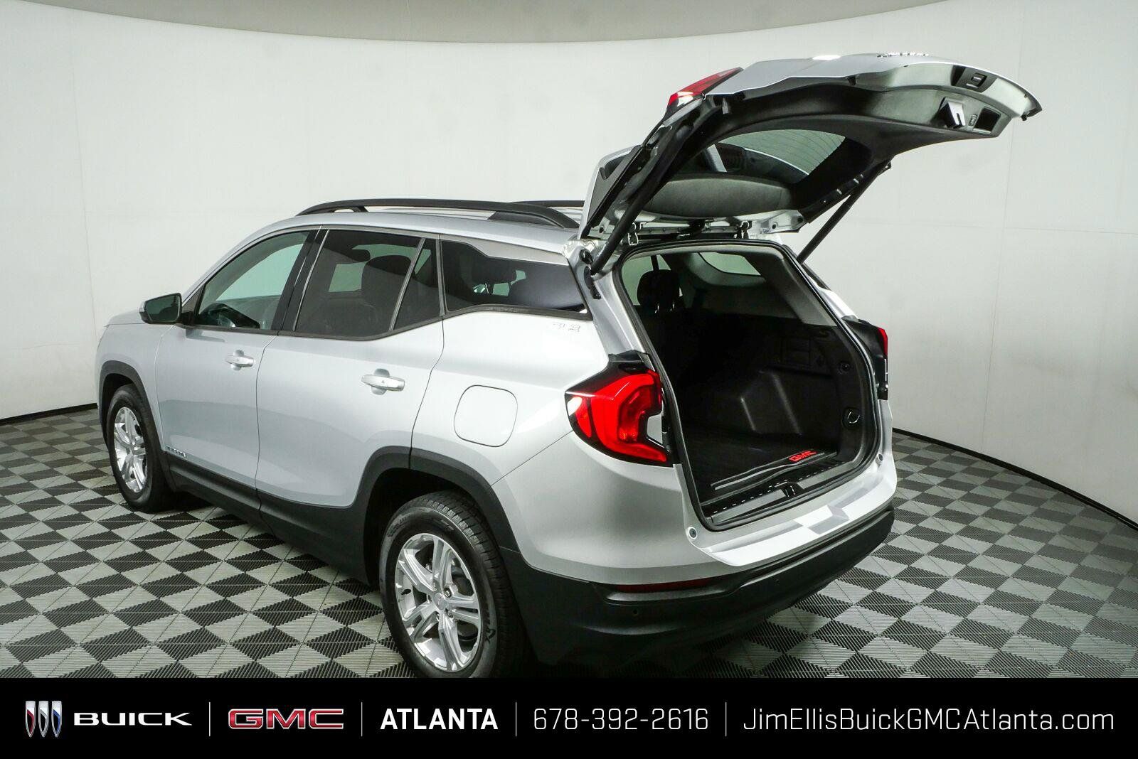 Used 2020 GMC Terrain SLE w/ Driver Convenience Package FWD image 31