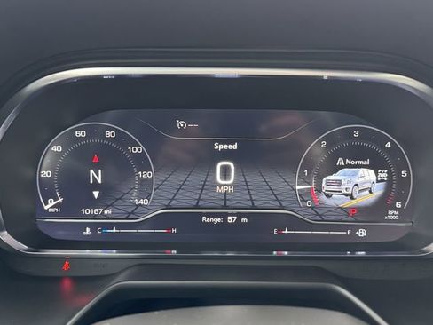 Used 2024 GMC Yukon AT4 w/ Technology Package image 14