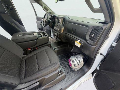 Used 2026 GMC Sierra 2500 Pro w/ Convenience Package AWD/4WD image 23