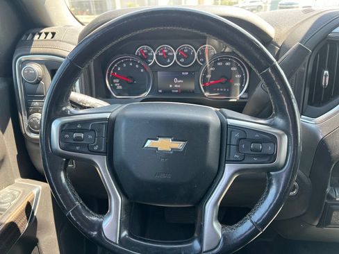 Used 2020 Chevrolet Silverado 1500 LT w/ Convenience Package RWD image 12
