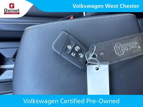 Certified 2024 Volkswagen Tiguan SE AWD/4WD image 13