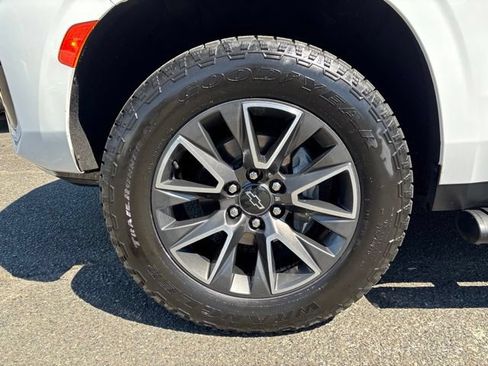 Used 2022 Chevrolet Tahoe Z71 AWD/4WD image 9
