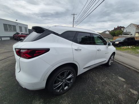 Used 2019 Chevrolet Blazer Premier w/ Sun and Wheels Package AWD/4WD image 8