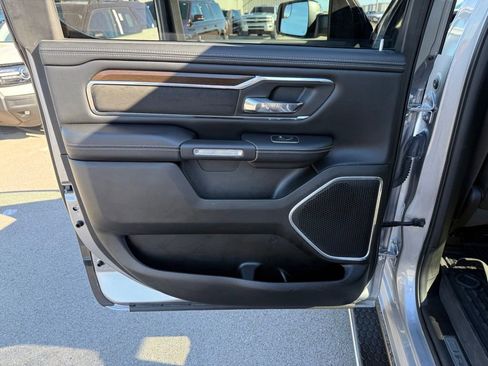 Used 2022 RAM 1500 Laramie image 12