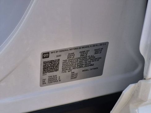 Certified 2024 GMC Terrain Denali w/ Denali Premium Package AWD/4WD image 35
