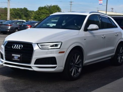 Used 2018 Audi Q3 2.0T Premium Plus w/ Premium Plus Package AWD/4WD image 18