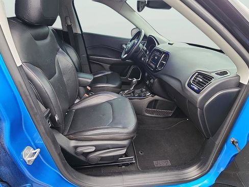 Used 2018 Jeep Compass Limited AWD/4WD image 18