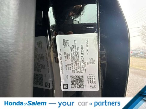 Used 2024 Chevrolet Colorado Z71 w/ Z71 Convenience Package 2 image 20