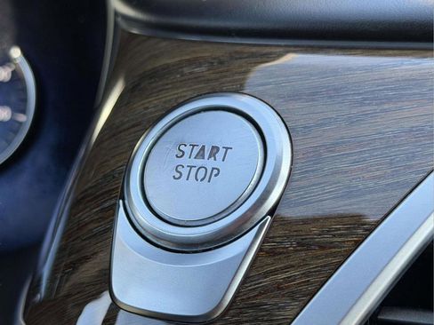 Used 2018 BMW 740e xDrive w/ M Sport Package image 7