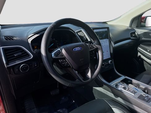 Used 2022 Ford Edge SEL w/ Convenience Package image 9
