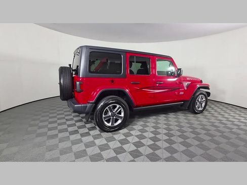Used 2021 Jeep Wrangler Unlimited Sahara AWD/4WD image 38