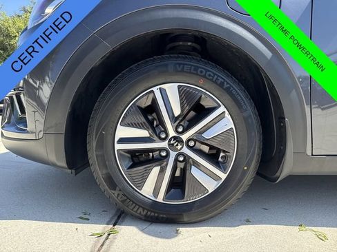 Used 2020 Kia Niro EX Premium FWD image 38