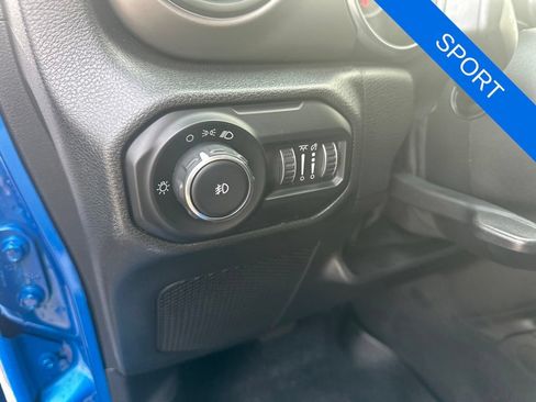 Used 2021 Jeep Wrangler Sport AWD/4WD image 12