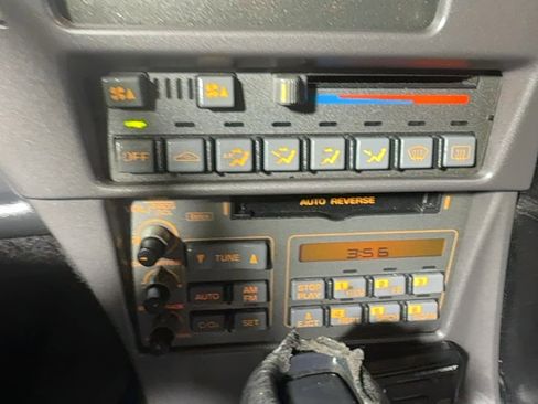 Used 1990 Chevrolet Corvette Coupe RWD image 23
