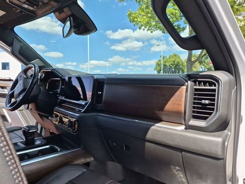 Used 2022 Chevrolet Silverado 1500 High Country w/ Z71 Off-Road Package AWD/4WD image 22